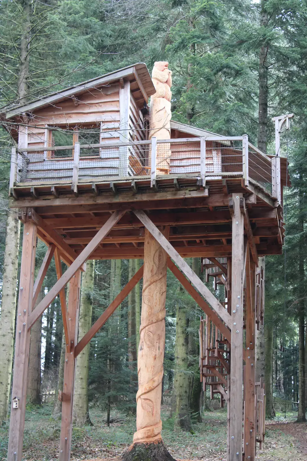 Les Cabanes de Labrousse - Cabanes perchées dans les arbres en Ardèche 