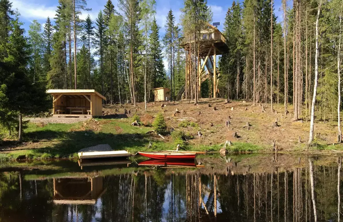 Faråsen Tretoppgård - Tretopphytter i Brummundal